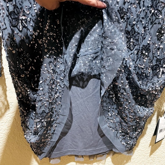 NWT Adrianna Papell Beaded Cocktail Dress Dusty Blue Size 6P - Picture 9 of 10